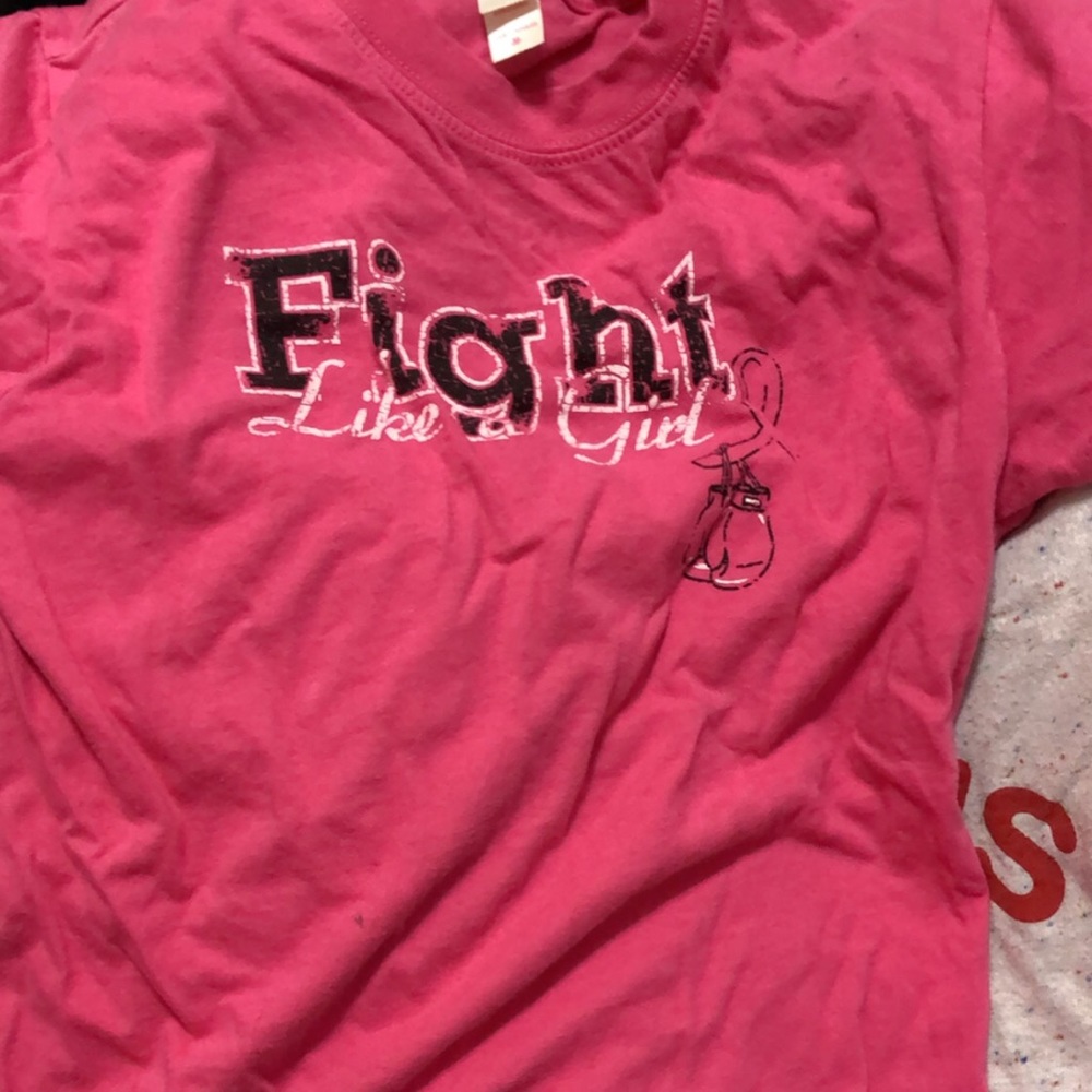 Fight like a girl T-shirt
